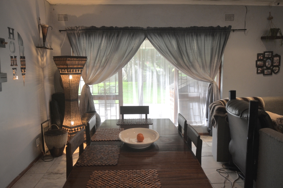3 Bedroom Property for Sale in Sandbaai Western Cape